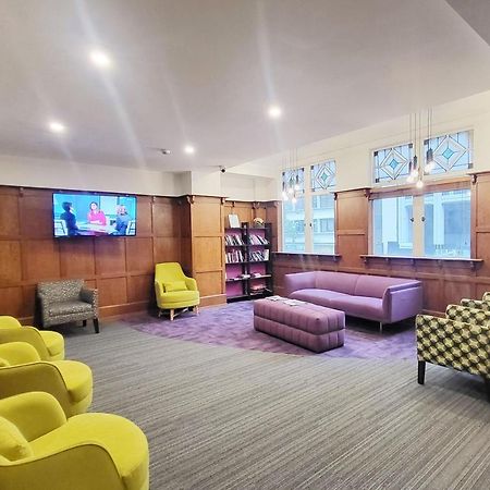 Ibis Styles Kingsgate Hotel Мелбърн Екстериор снимка