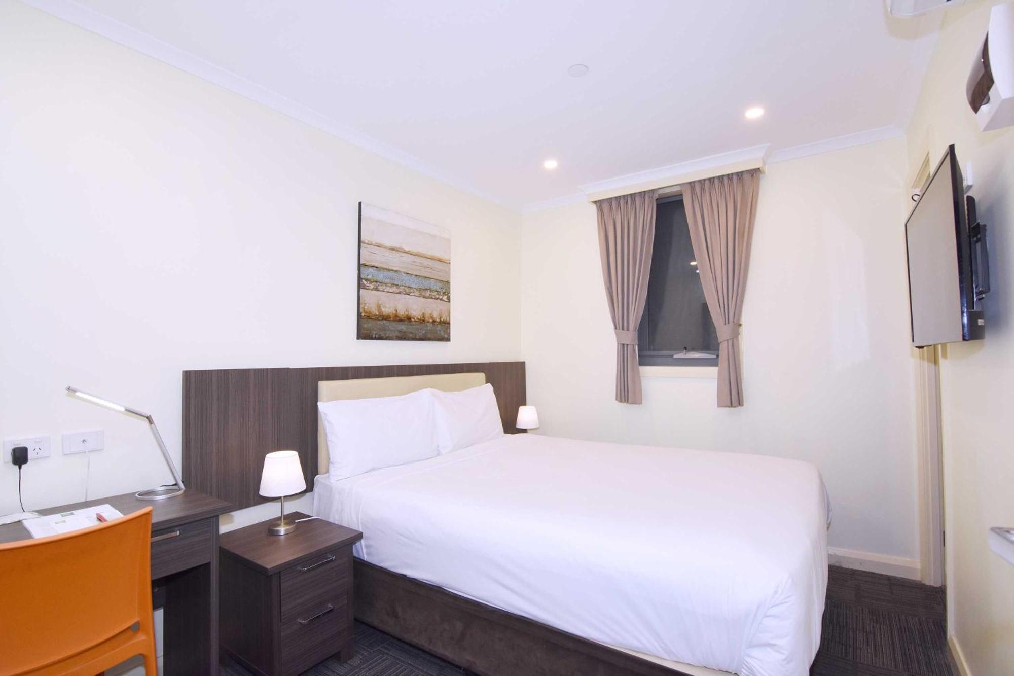 Ibis Styles Kingsgate Hotel Мелбърн Екстериор снимка