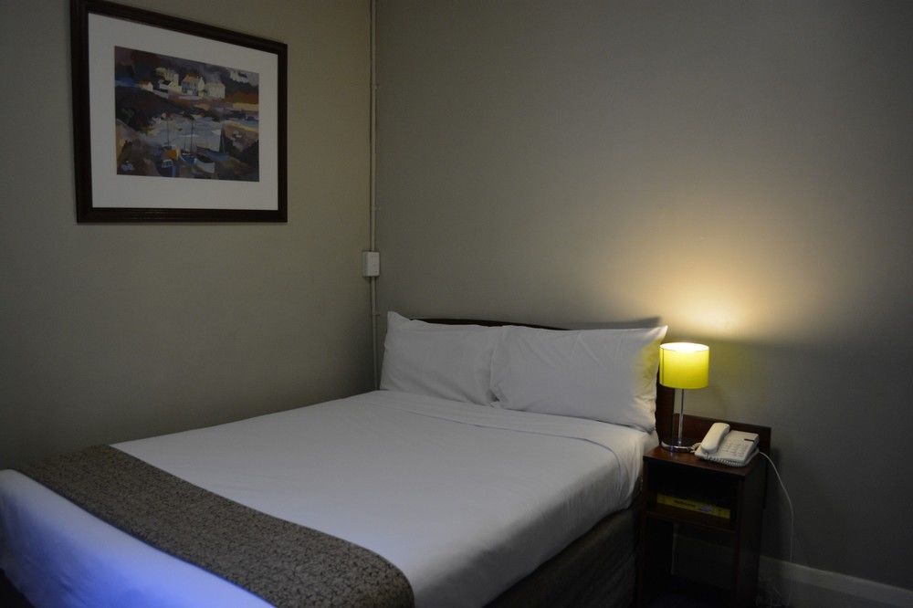 Ibis Styles Kingsgate Hotel Мелбърн Екстериор снимка