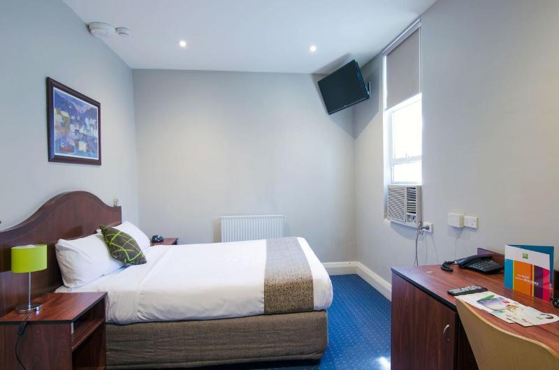 Ibis Styles Kingsgate Hotel Мелбърн Екстериор снимка